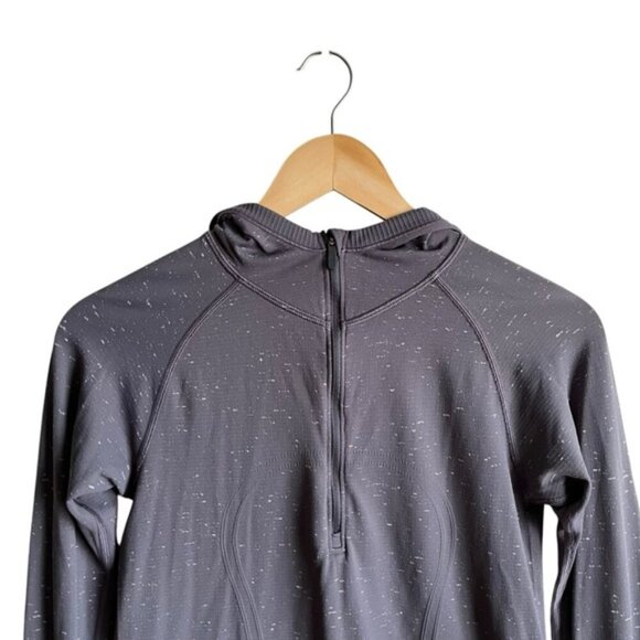 Lululemon Swiftly Tech Top Hooded 1/2 Zip Size 8 Nebula / White Gray - Picture 5 of 13
